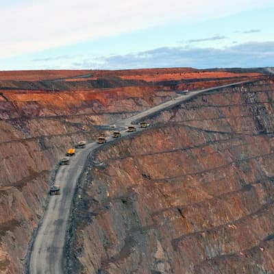 Rivers of gold pour into Kalgoorlie for mining forum
