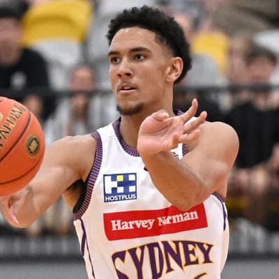 Boomers down Qatar, go unbeaten into Asia Cup quarters