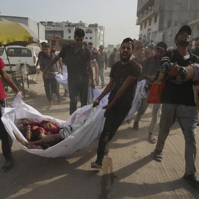 Israel pummels Gaza City, as Hamas leader due for talks