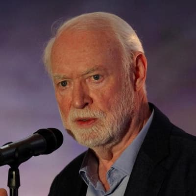 'Gentle and generous' film critic David Stratton dies