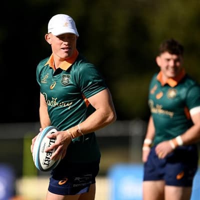 Schmidt dilemma: Edmed waits on Wallabies' No.10 woes