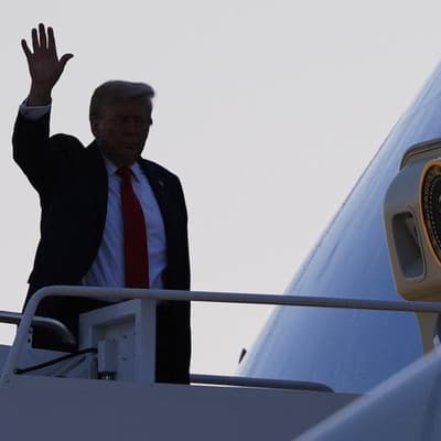 Trump takes off for high-stakes Putin meeting in Alaska