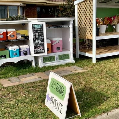 The country economy of flowers, focaccia and friendship