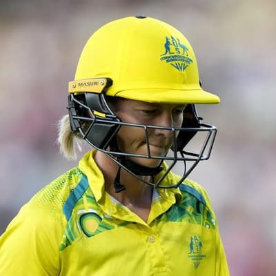 Rare failure for Aussie great in record Hundred defeat