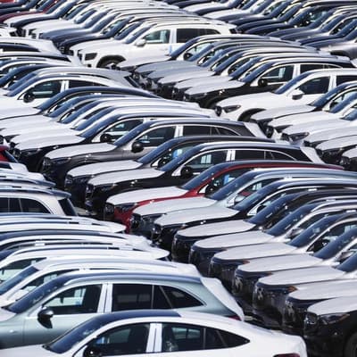 EU pushes for lower US car tariff in trade deal outline