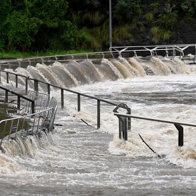 'Boondoggle' dam wall project dismissed amid heavy rain
