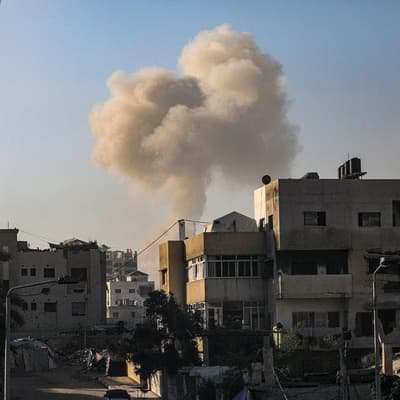 Israel pounds Gaza City outskirts as onslaught ramps up