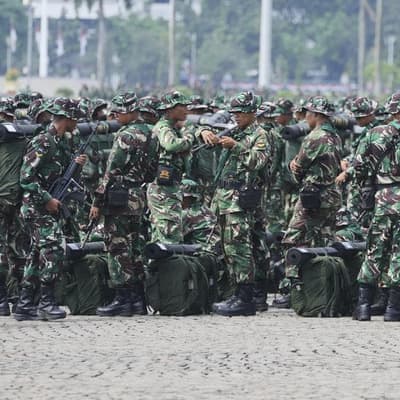 Defiant Indonesian students gather for protests