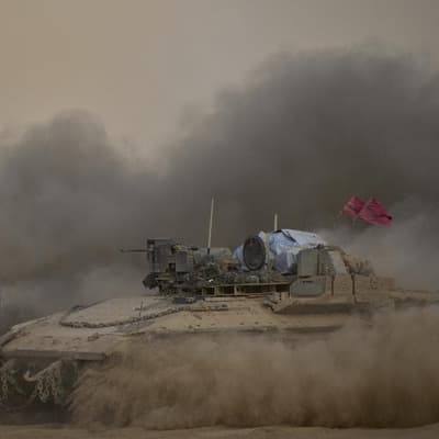 Israeli reservists report for duty before new Gaza push