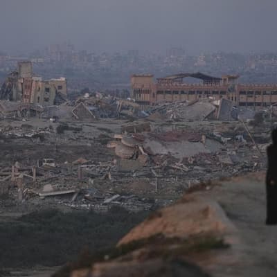 Israeli army says it controls 40 per cent of Gaza City