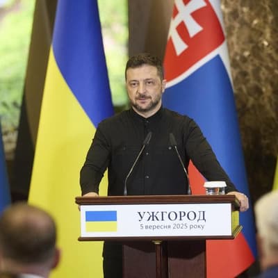 Thousands of security guarantee troops needed: Ukraine