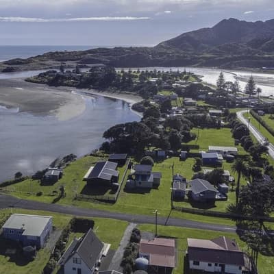 NZ father on the run for years shot dead by police