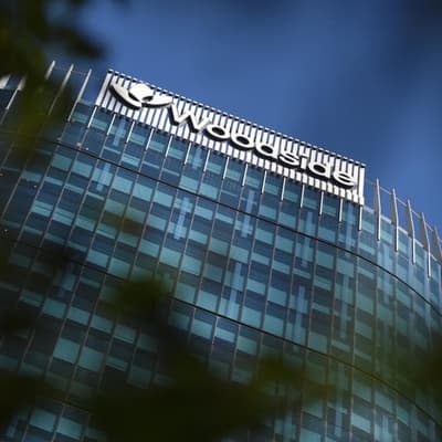 Environmentalists target super fund over climate change