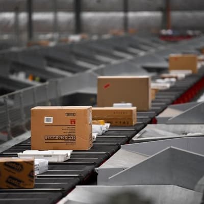 Package shipments resume to US as AusPost finds a way
