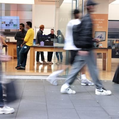 Consumer confidence dips as households slowly recover