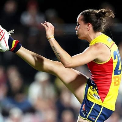 Crows re-sign 'heart and soul' AFLW star until 2027