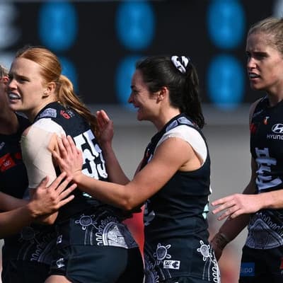 Blues cruise continues in AFLW rout of Gold Coast Suns