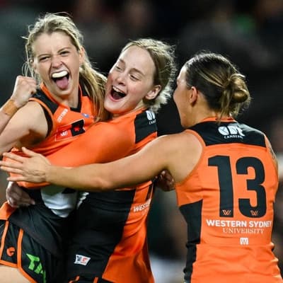 Giants overpower Bulldogs to end AFLW drought