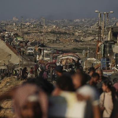 Gazans flee Israel bombardment as Rubio meets Netanyahu