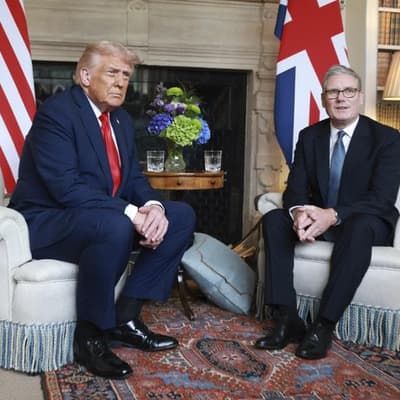 Trump hails US, UK's 'unbreakable bond' at talks