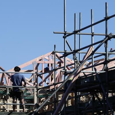 NZ economy shrinks, fuelling bets of steeper rate cuts