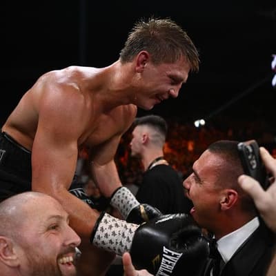 'On his own path': Tszyu brothers' fork in the road