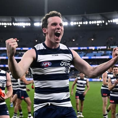 Cats star Holmes out to wipe away tears with AFL flag