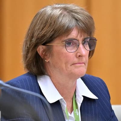 RBA boss takes swipe at queries on card surcharges