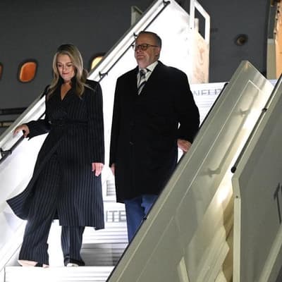 Gaza, subs top of PM's agenda after touching down in UK