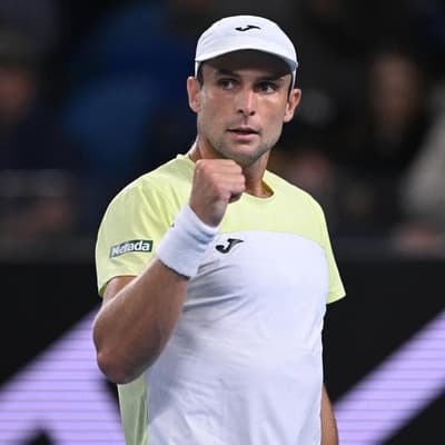 Former Tokyo winner firms for Turin, Vukic into QFs