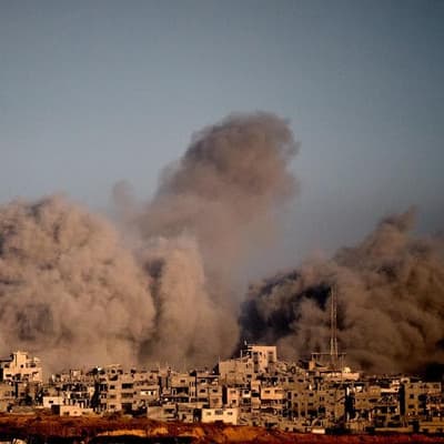 Hostages free 'soon' after Gaza peace plan signoff