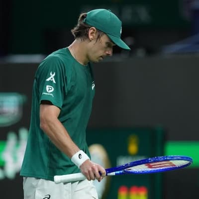 De Minaur bows to rejuvenated Medvedev in Shanghai