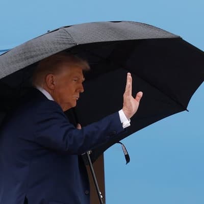 Trump warns Russia he may send Ukraine Tomahawks