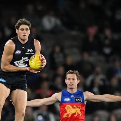 Curnow tours Swans HQ as clock ticks on AFL trades