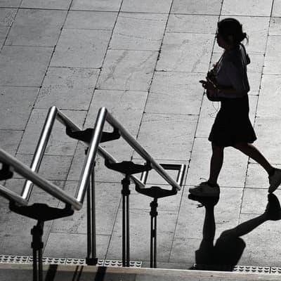 Workplaces urged to support employees in menopause