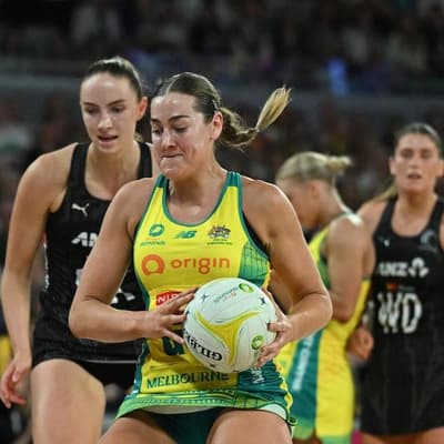 Diamonds deliver big final quarter for Cup victory