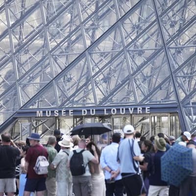 Thieves strike France's Louvre in daring jewel heist