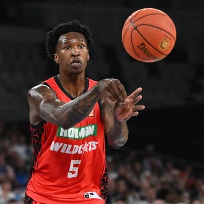 Perth Wildcats hit back to wallop Snakes in Cairns