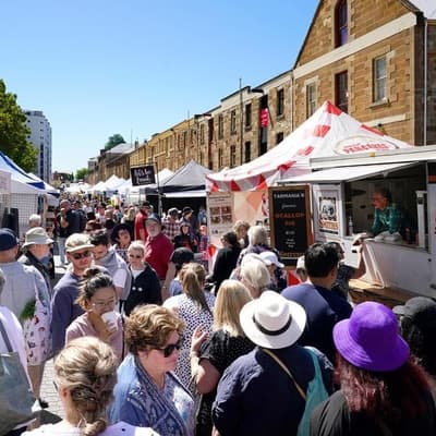 Man dead after stabbing in waterside tourist spot brawl