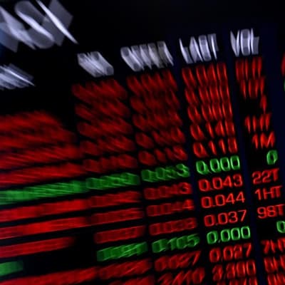 Aussie shares dip as inflation rains on rate cut parade