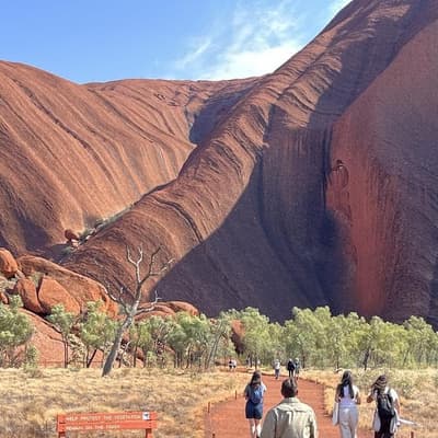 Chinese premier could visit Uluru next year, PM says