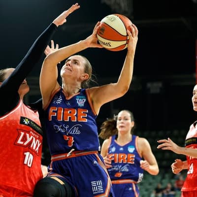 Road warriors Townsville go top of WNBL
