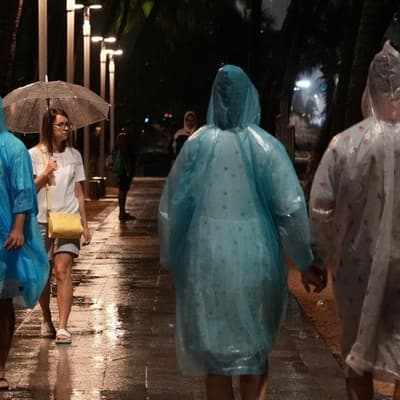 Kalmaegi hits Vietnam as toll rises in Philippines