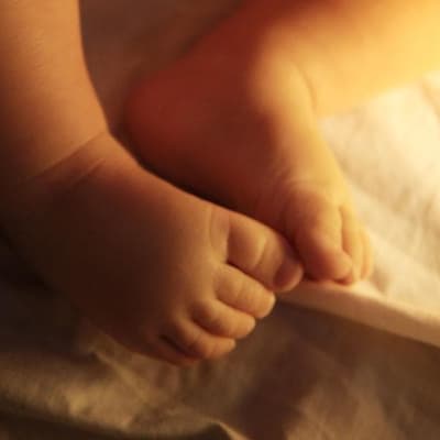 'Unacceptable' gap found in whooping cough controls