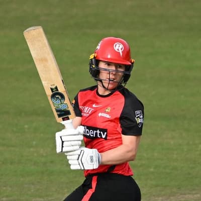 Wareham stars again for undefeated Renegades in WBBL