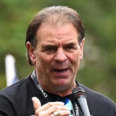 Ex-union boss allegedly threatened admin via emails