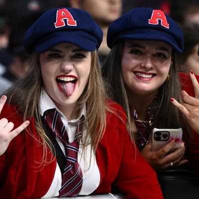 Businesses thunderstruck as AC/DC shows boost spending