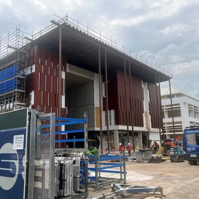 Art gallery or office block: flagship project in doubt