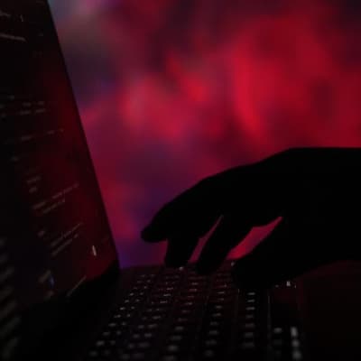 Teen pilot charged over 'pro-Hamas' videos granted bail