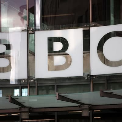 Trump to sue BBC for compensation after TV doco edit